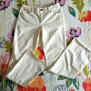 The most comfortable white pants